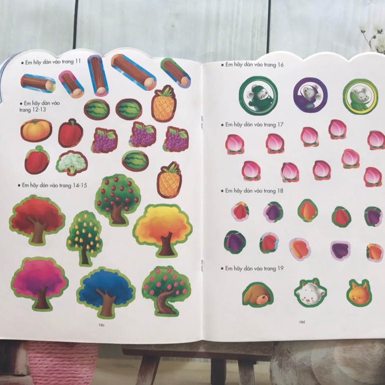 Sách - 200 miếng bóc dán thông minh phát triển chỉ số tình cảm EQ tập 1 | BigBuy360 - bigbuy360.vn