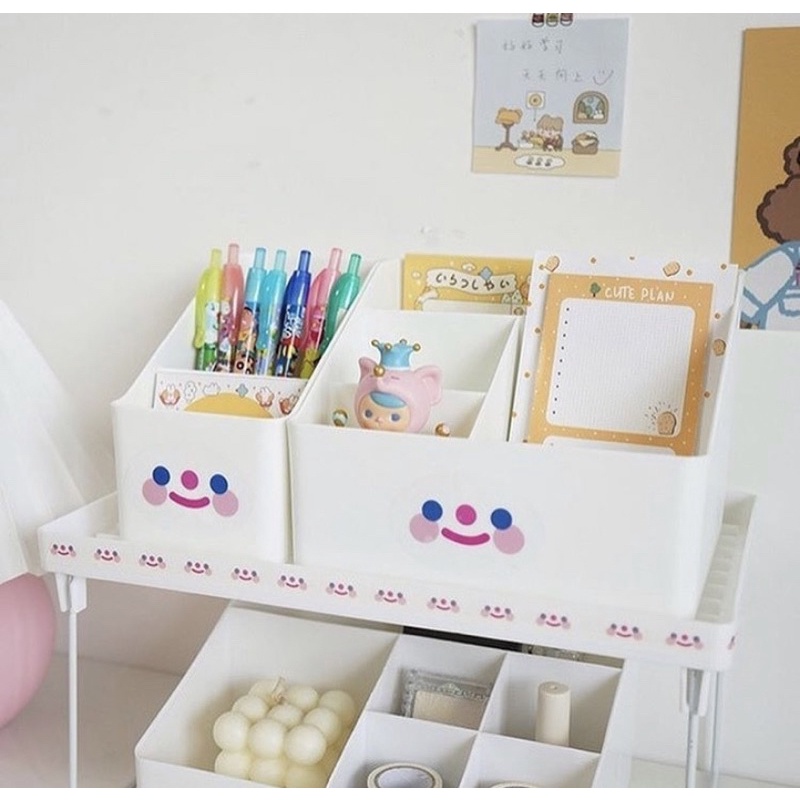Kệ nhựa đa năng kệ bút kệ trang điểm mỹ phẩm văn phòng phẩm xinh xắn tặng kèm sticker mặt cười trang trí bàn học