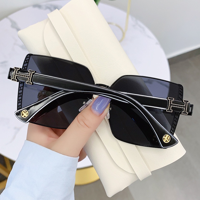 Kính Mát Gọng Vuông Thời Trang Cho Nam Nữ