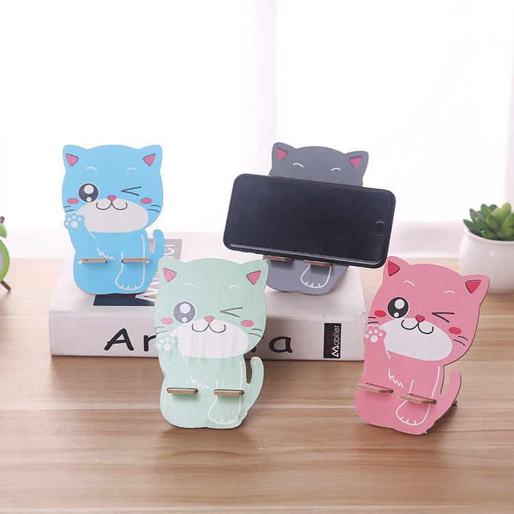Giá đỡ điện thoại bằng gỗ hình nhân vật hoạt hình | BigBuy360 - bigbuy360.vn