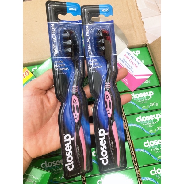 Kem đánh răng Closeup 180g