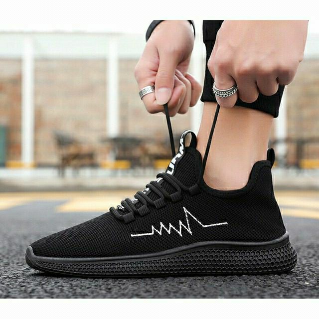 Giày thể thao nam màu đen phong cách trẻ trung năng động( bền- rẻ- đẹp- thời trang) | BigBuy360 - bigbuy360.vn