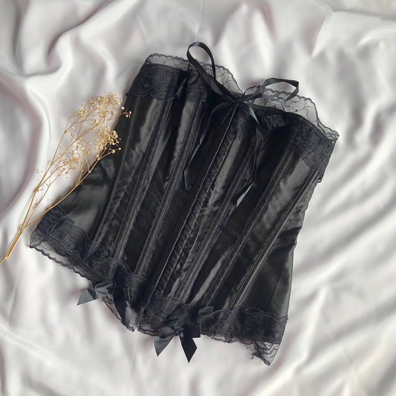 Corset viền ren sang trọng size M