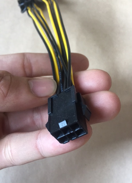 Cáp chuyển 6 pin sang 2 cổng 8 pin vga