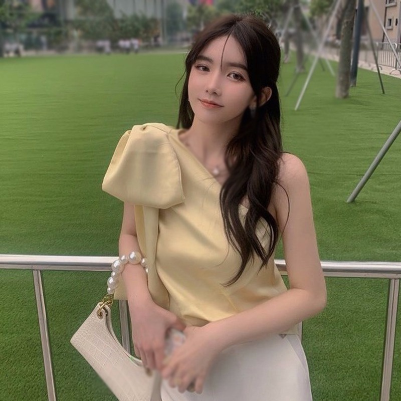 Crop Top Lệch Vai Đính Nơ One Size