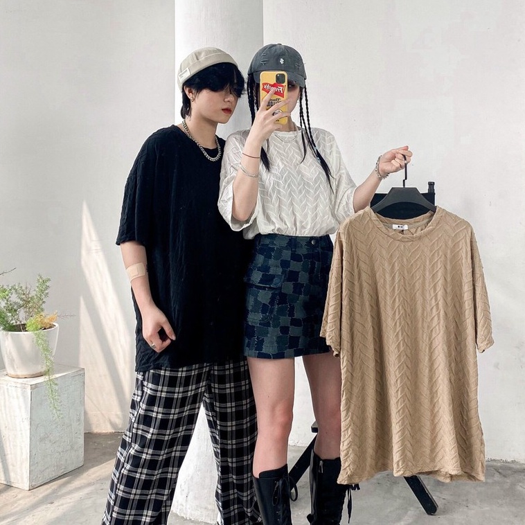 Áo thun unisex, áo thun tay lỡ họa tiết vặn thừng kim 57100