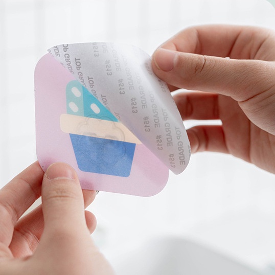 Móc treo đồ gắn tường hình hoạt hình màu sắc ngẫu nhiên