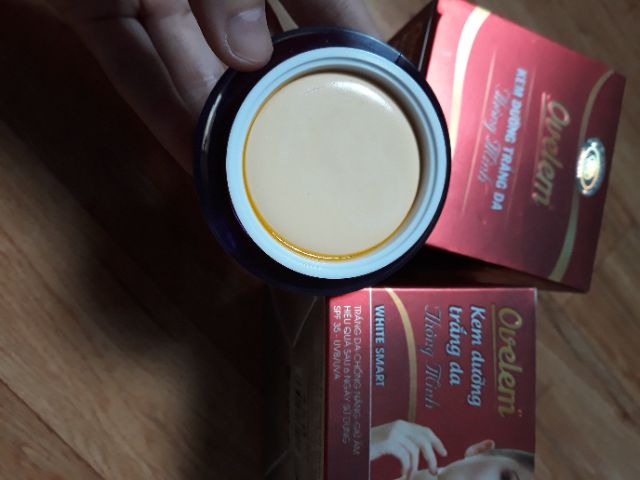 Kem dưỡng trắng da ovelem