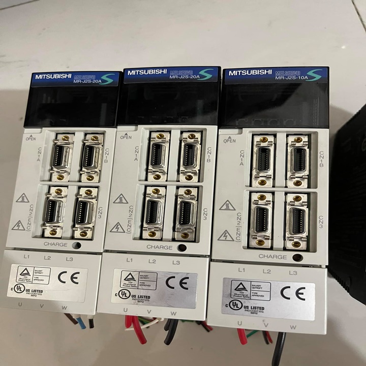 MR-J2S-20A Driver Servo phát xung 200w