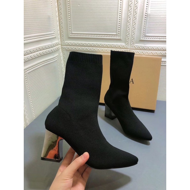 Bốt len zara màu đen đế vuông bạc