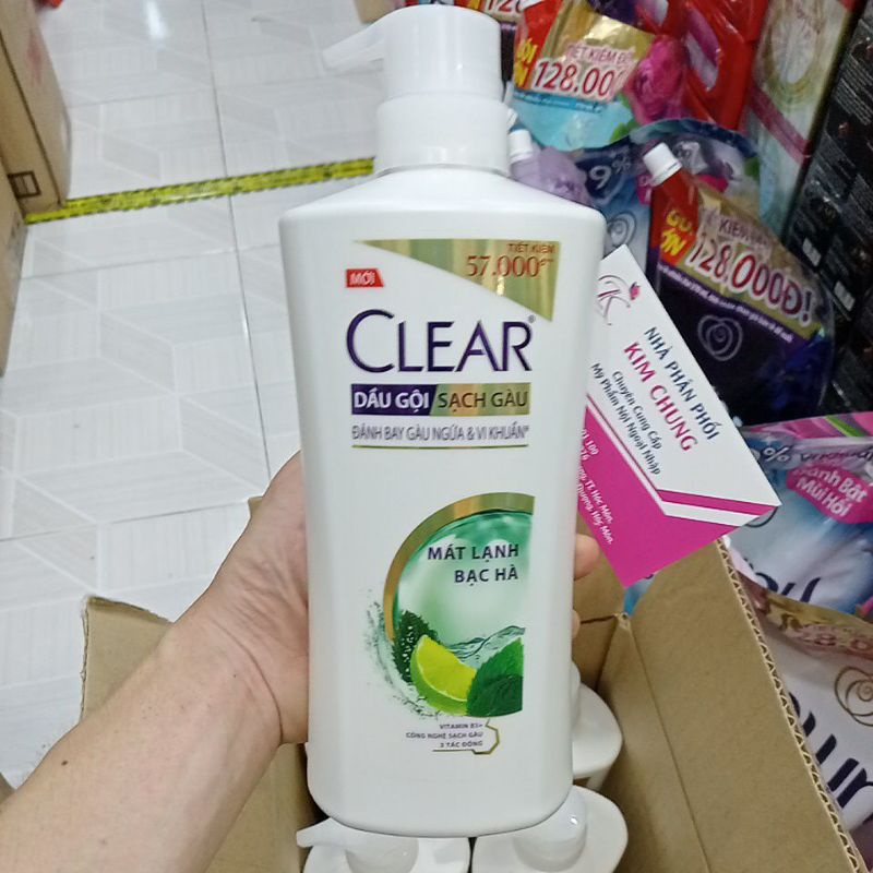 Dầu Gội Sạch Gàu Clear Bạc Hà Mát Lạnh 630ml