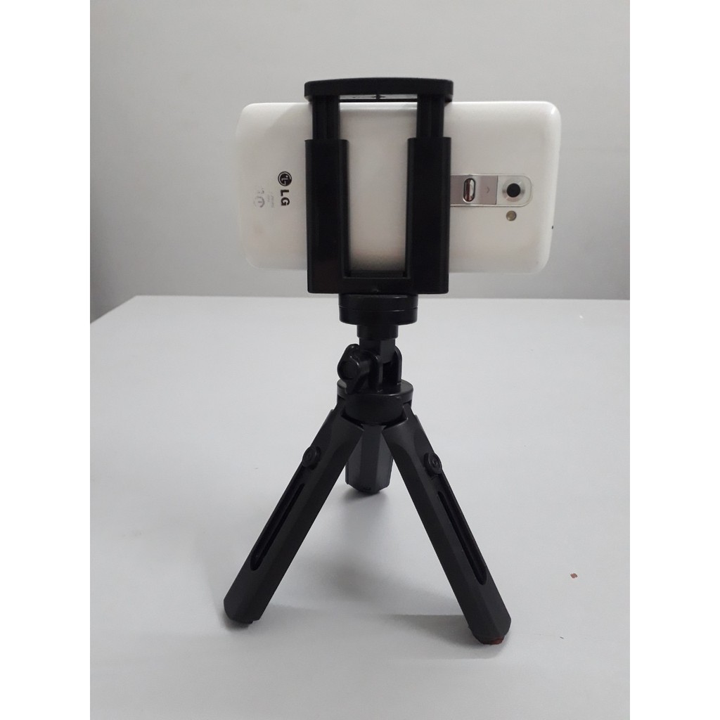 Gậy Chụp Ảnh Tự Sướng 3 Châ Tripod Chụp Hình Selfie.