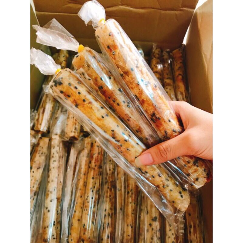 Bánh tráng cuộn mắm ruốc bao ngon