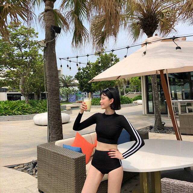 Bộ bơi bikini tay dài sọc trắng