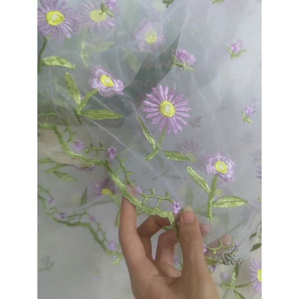Vải voan kính mỹ (tơ oganza) hoa thêu tím, làm váy, phông nền background sinh nhật, decor chụp ảnh, hoa giả