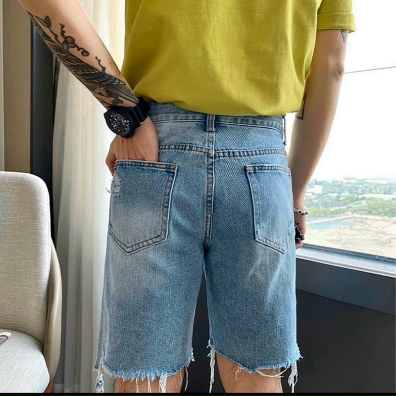 QUẦN SHORT JEANS RÁCH CHỮ
