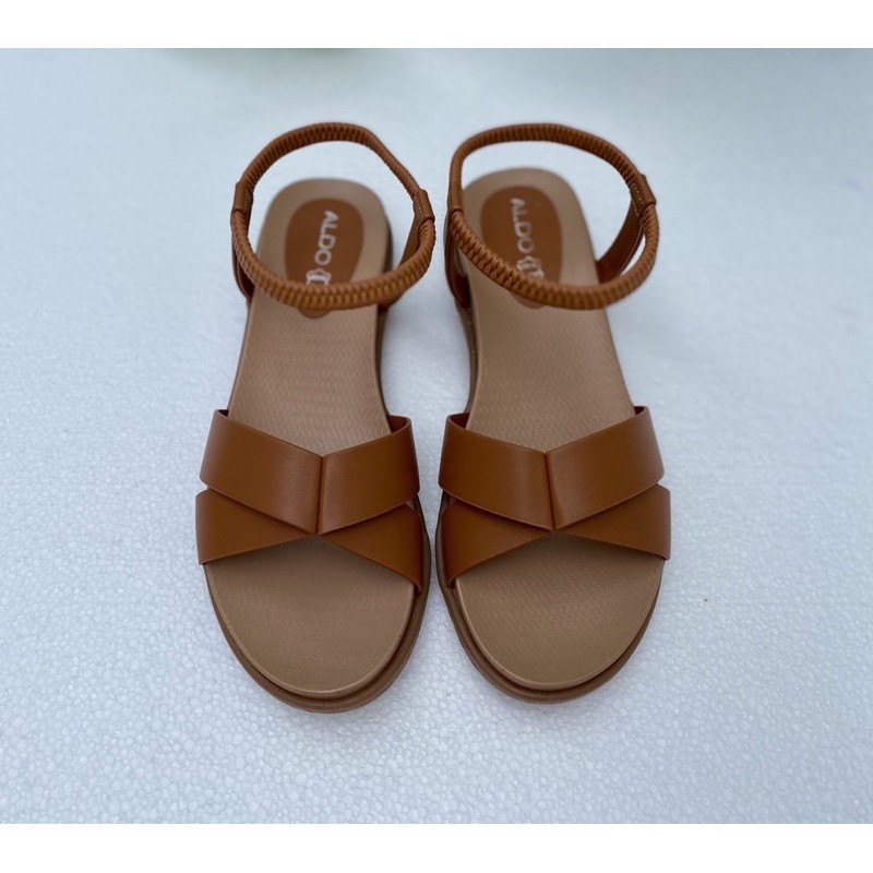 SandalAldo quai Thun