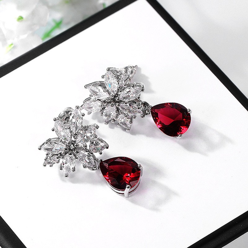 Bông Tai Đính Đá Zircon Toàn Diện Hình Giọt Nước Màu Đỏ