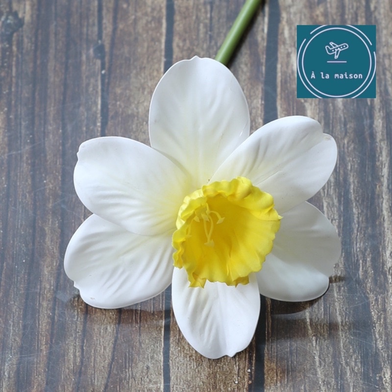 Cành hoa thuỷ tiên bằng Pu đẹp sang trọng dùng trong trang trí thiết kế hoa cao cấp