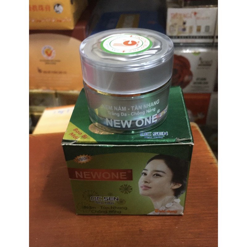 Kem NEWONE ỐC SÊN LINH CHI THÚY NGA