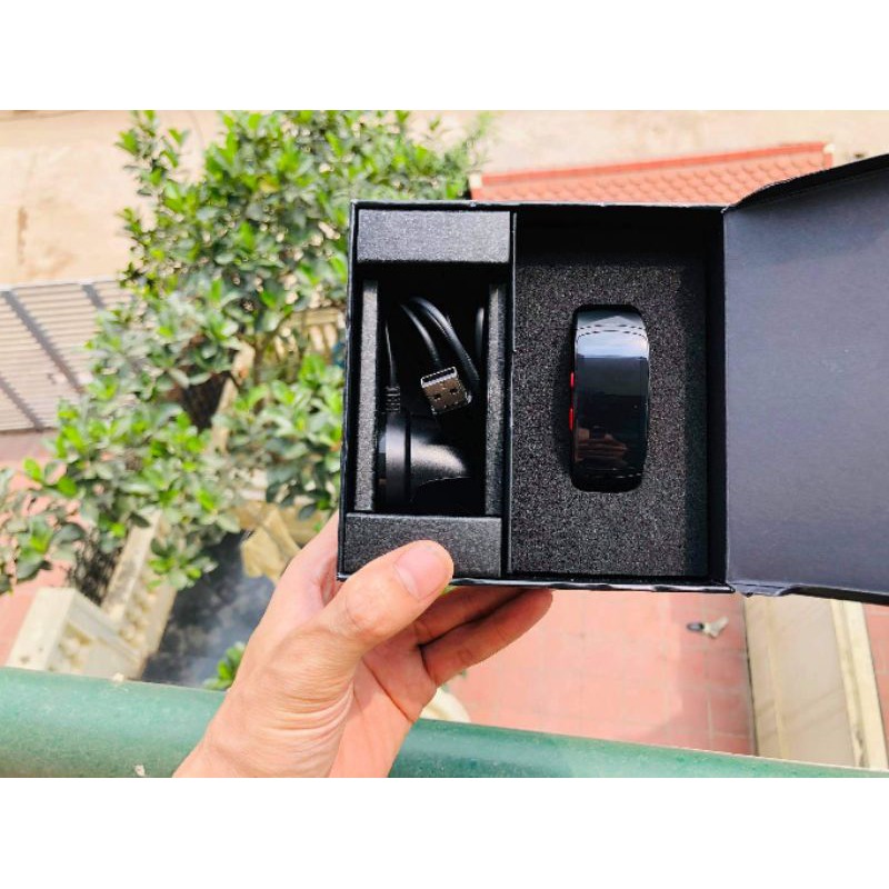 Đồng hồ thông minh Samsung Gear Fit 2 Pro chính hãng