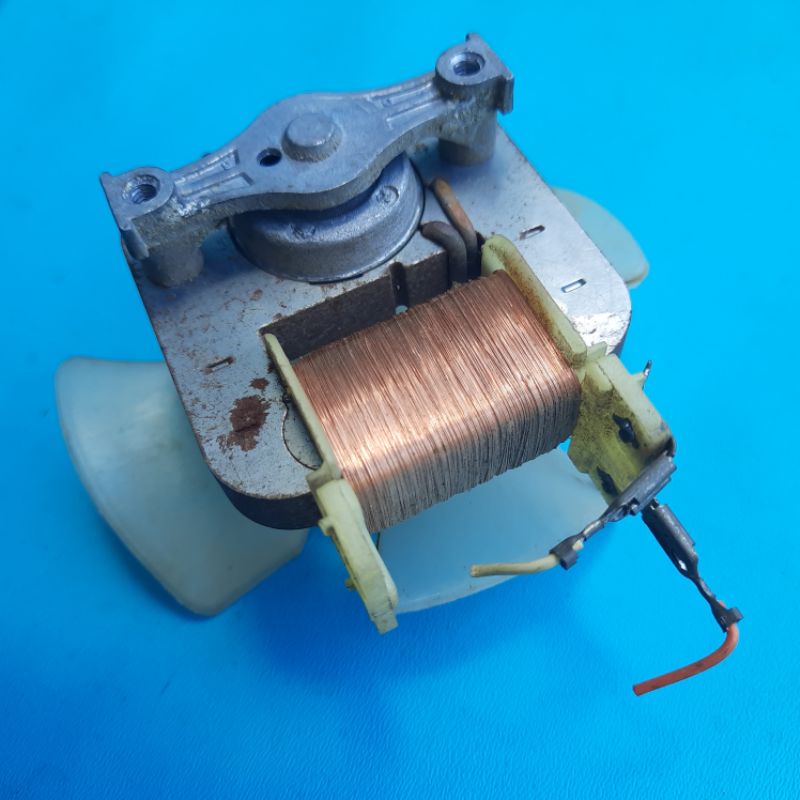 Quạt tản nhiệt lò vi sóng tháo máy