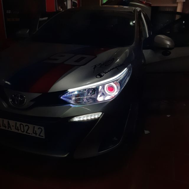 LED MÍ SILICON CHẠY ĐUỔI AUDI CHO XE VIOS