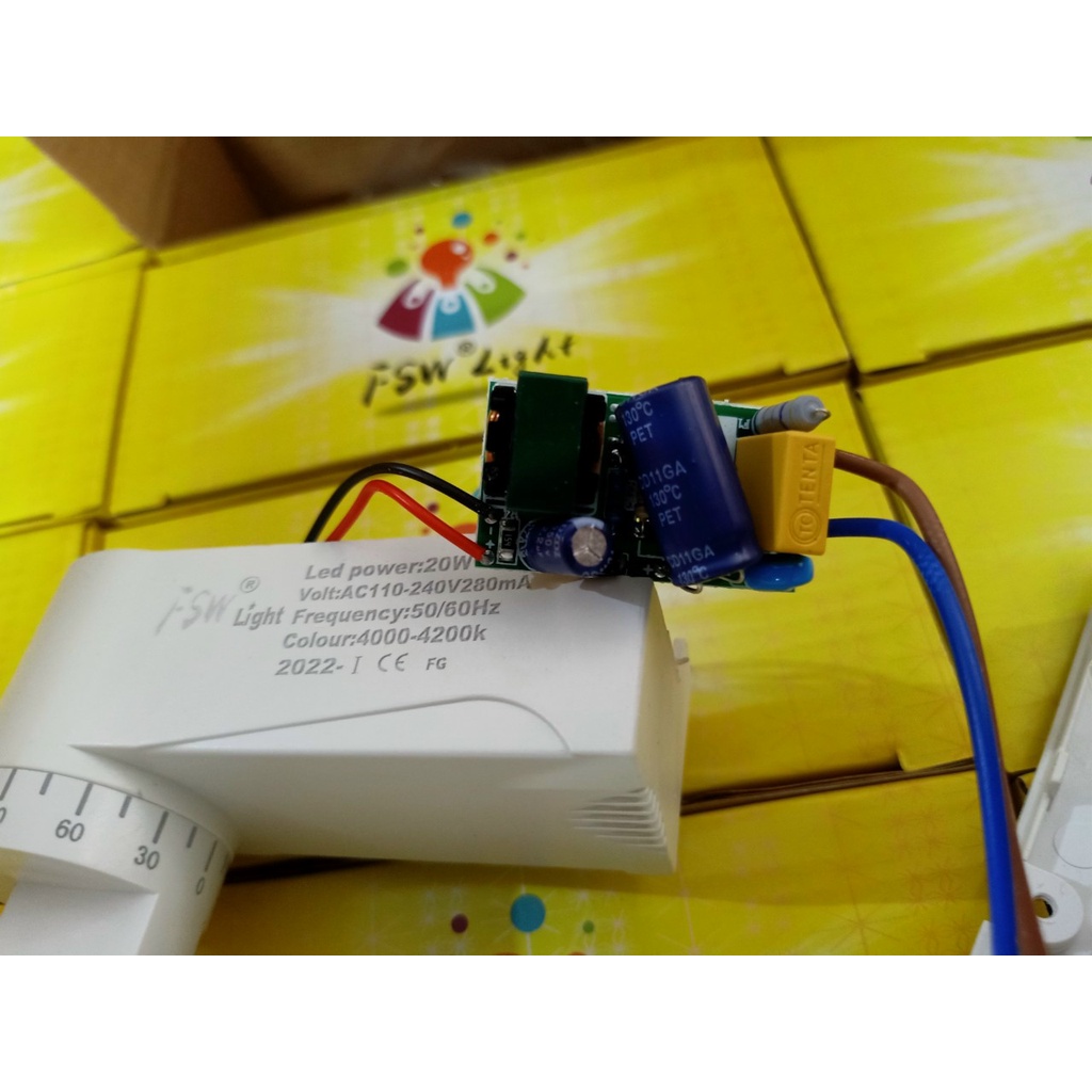 [ Bảo Hành 2 Năm ] ĐÈN RỌI RAY 10w/20w/30w Cao Cấp FSW