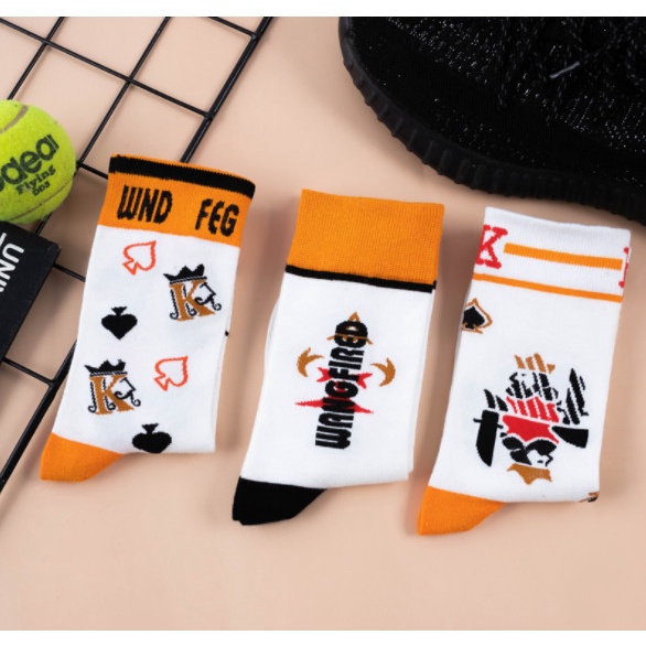 Vớ cổ cao Nam Nữ thời trang đường phố phong cách thể thao, năng động.