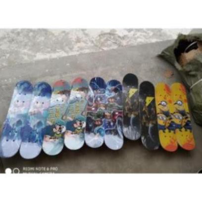 Ván Trượt Trẻ Em Cao Cấp Thể Thao Skateboard Gỗ Phong Ép, Họa Tiết Hoạt Hình, Bánh Cao Su Chịu Lực Tốt MS:06