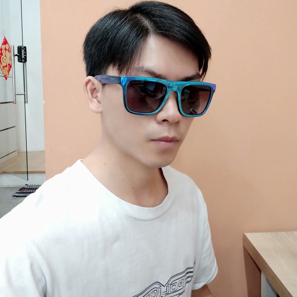 Kính mát nam nữ POLICE SPLD42 chính hãng