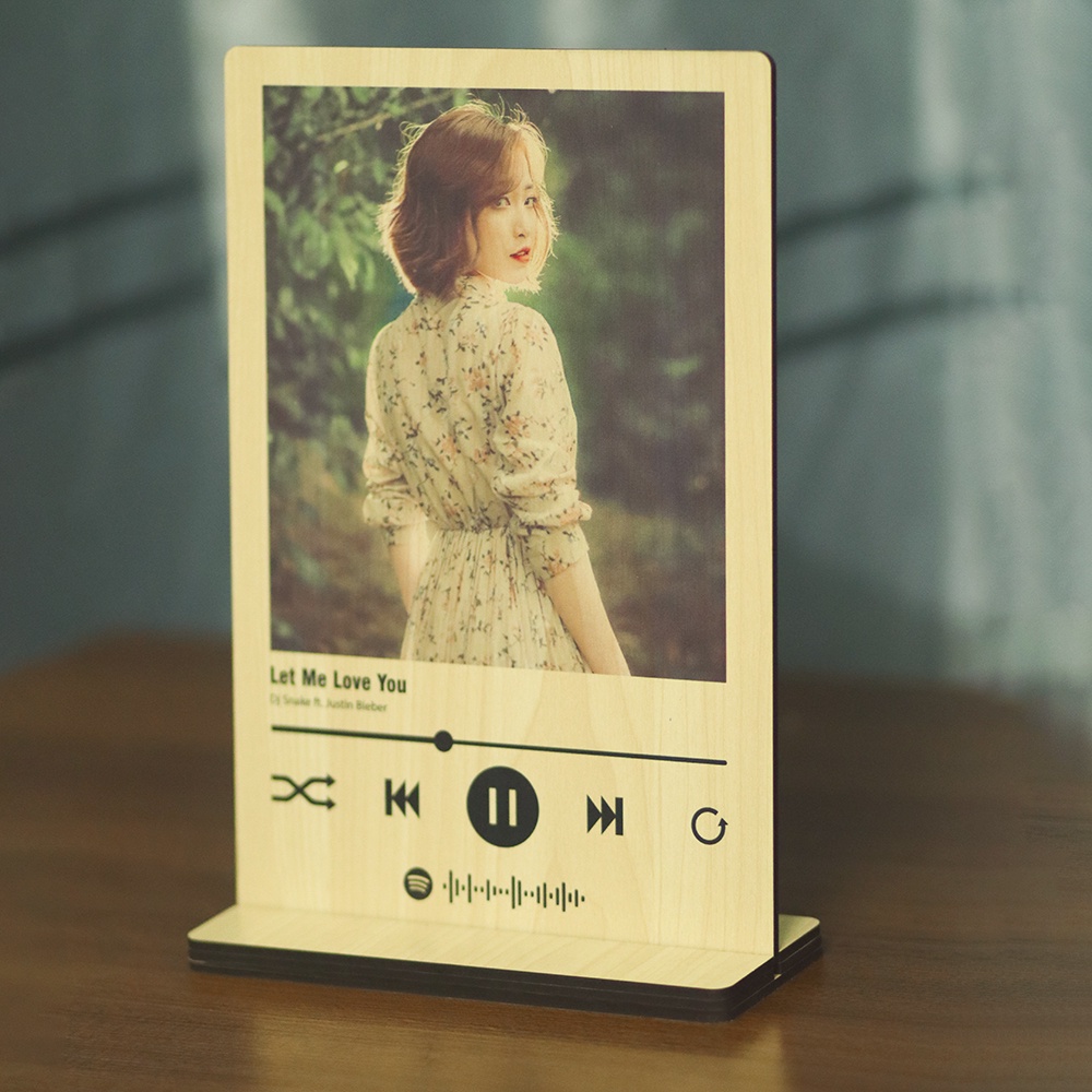 Thẻ Spotify tranh gỗ in hình theo yêu cầu