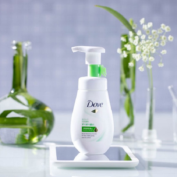 Sữa Rửa Mặt Dove 160ml Dạng Bọt Mịn Tinh Chất Serum Sạch Sâu Dưỡng Ẩm Dove Beauty Serum Facial Cleansing Mousse 160ml