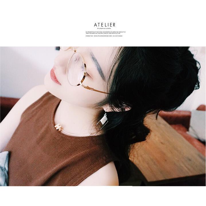 Bông tai trắng hình vuông Hàn Quốc