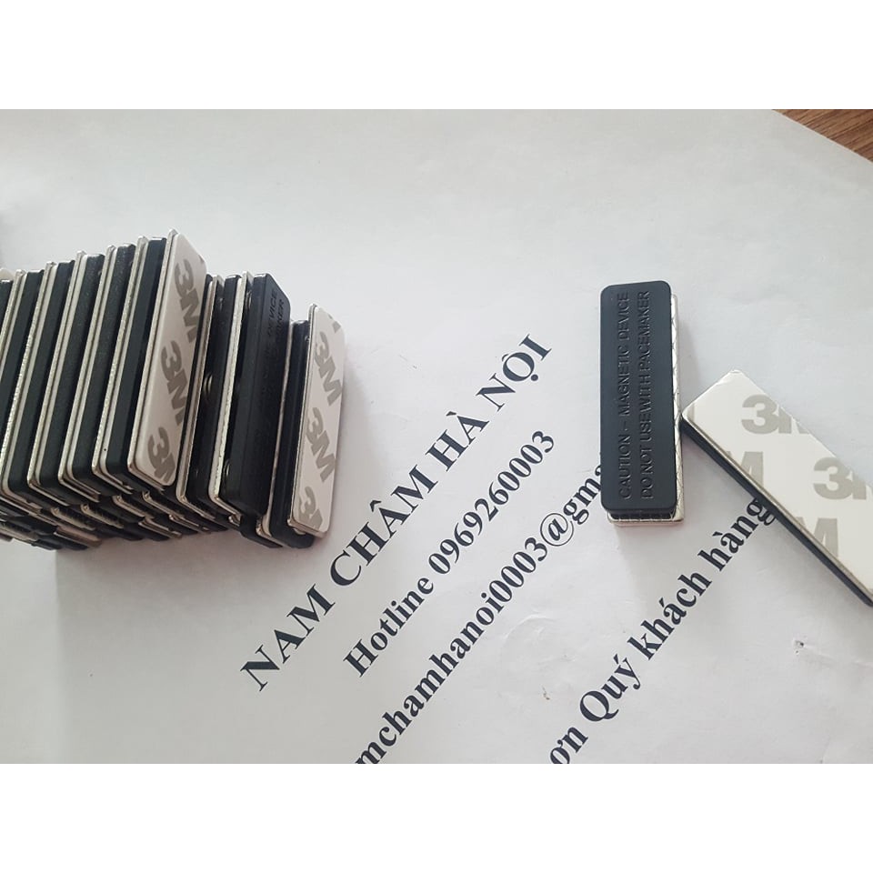 Nam châm cài áo 3 nút đen, loại nam châm làm thẻ tên, bảng tên nhân viên
