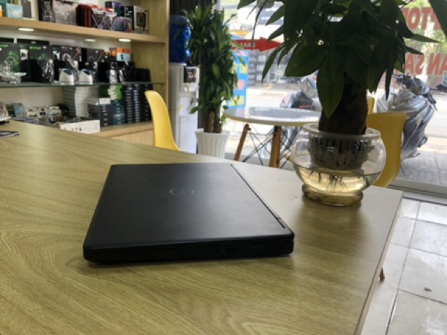 Laptop Dell Latitude E5480 i5 7200 Máy rất đẹp ..! | BigBuy360 - bigbuy360.vn