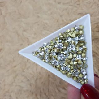 ĐÁ CHÂN NHỌN GẮN MÓNG - MIX SIZE