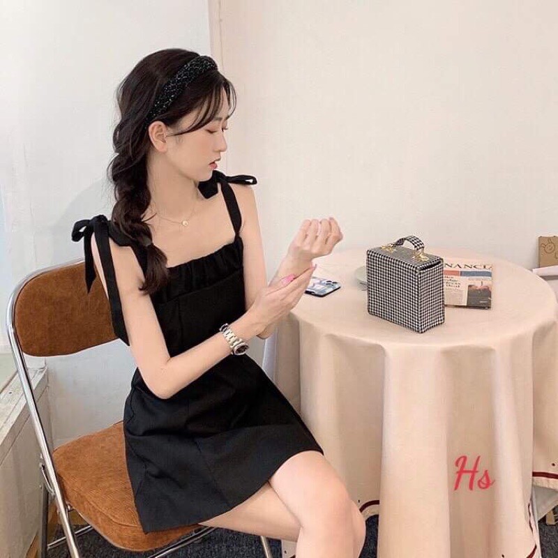 váy đũi 2 dây buộc nơ vai bassic