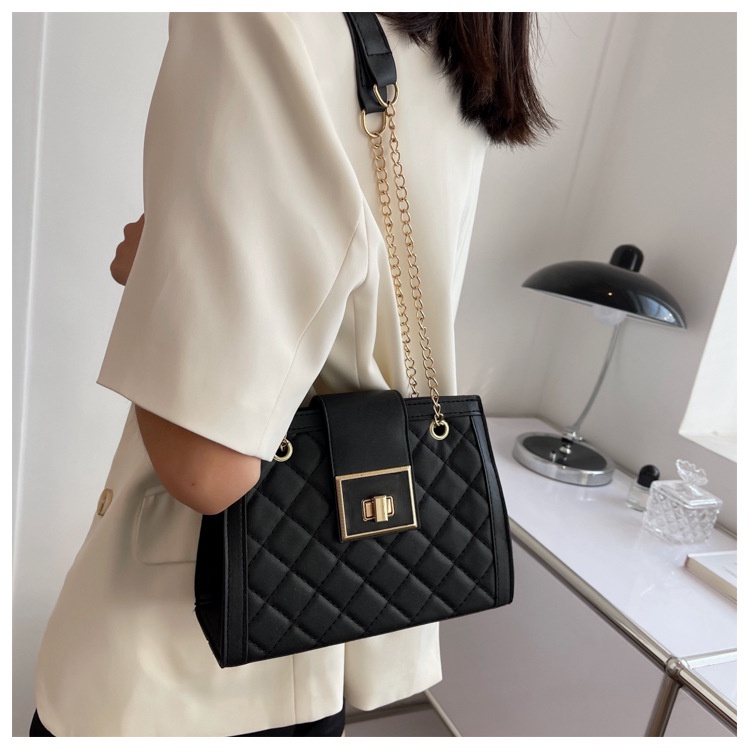 Túi Xách Nữ, Túi Đeo Vai Dây Xích Khóa Xoay Công Sở Thời Trang TX08