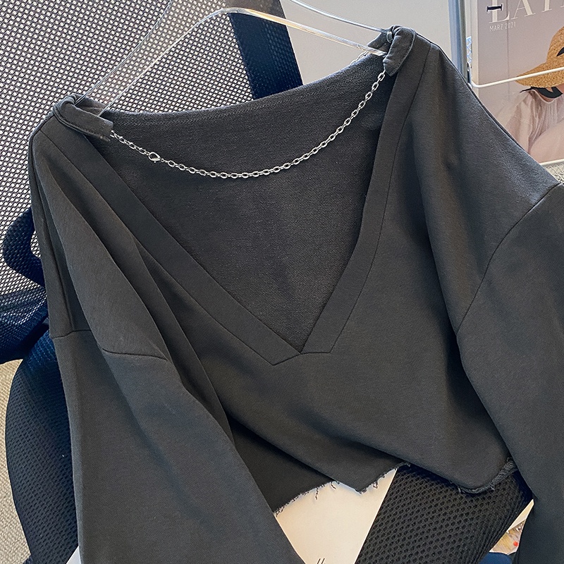 Áo Thun Tay Dài Cổ Chữ V In Hình Bướm