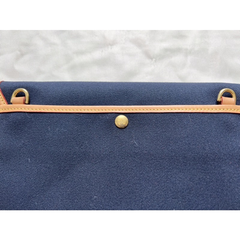 Túi đeo chéo Dooney & Bourke