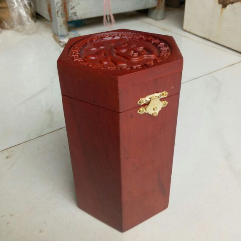 hộp chè gỗ trạm chữ phúc