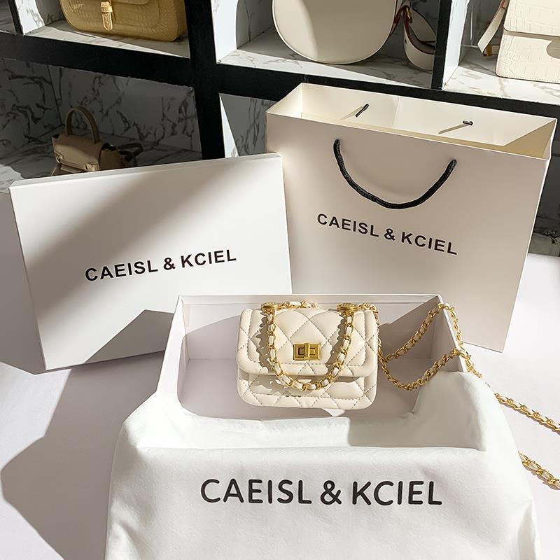 Túi Đeo Chéo Đính Đá Phối Dây Xích Thời Trang Mùa Xuân Mới 2022