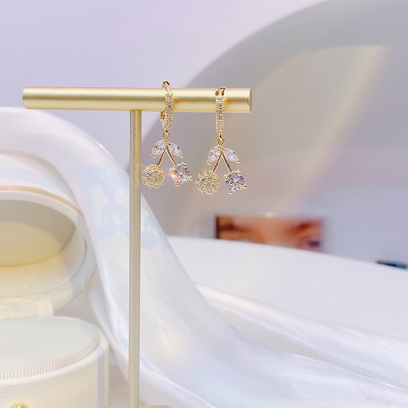 V.I.T House | Bông tai S925 cherry đá vàng