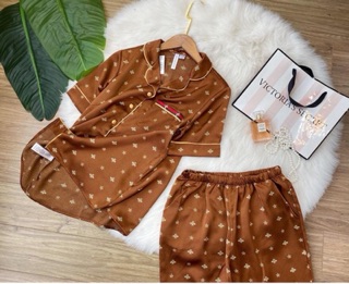 Pijama lụa