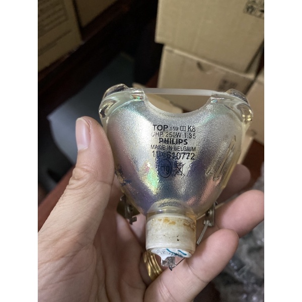 Bóng đèn máy chiếu TOP UHP 250W 1.35