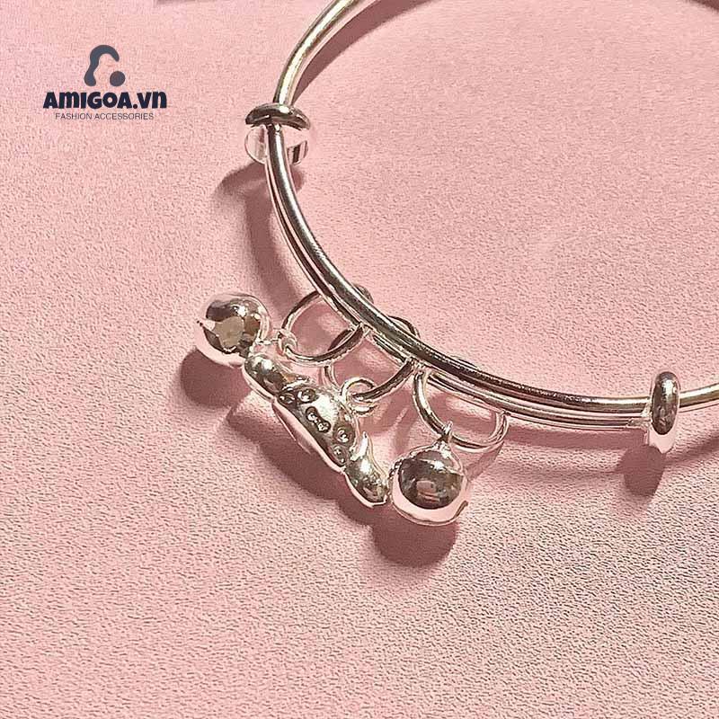 ✨✨Sanrio Vòng Đeo Tay Gắn Chuông Họa Tiết Chú Chó Kuromi Đáng Yêu Cho Nữ