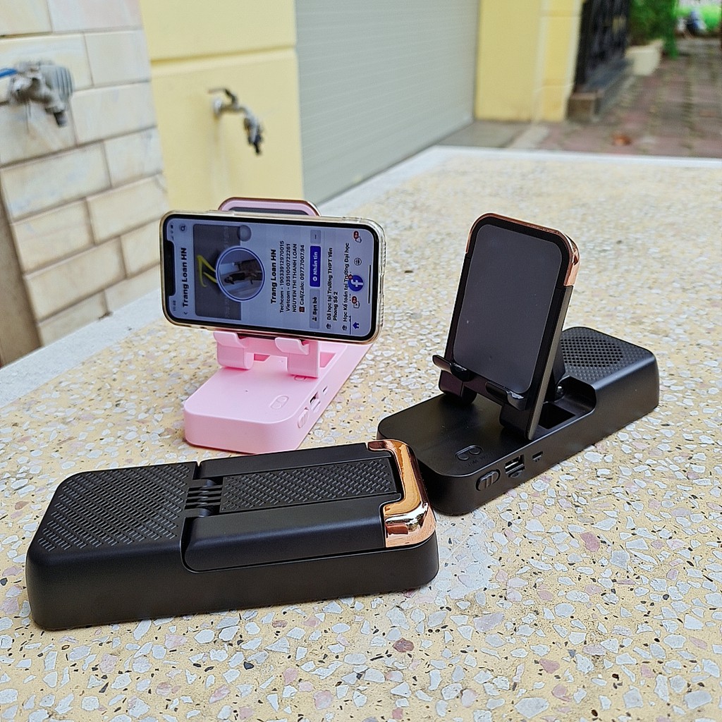 Loa Kèm Giá Đỡ Điện Thoại F18