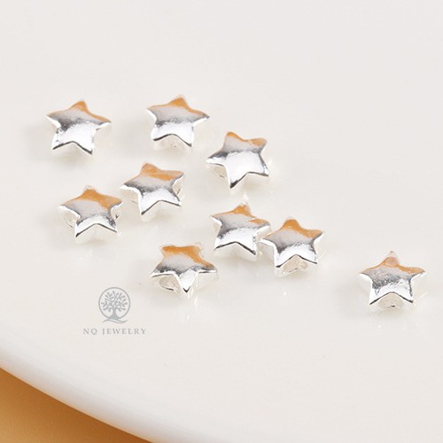 Charm ngôi sao bạc xỏ ngang nhỏ