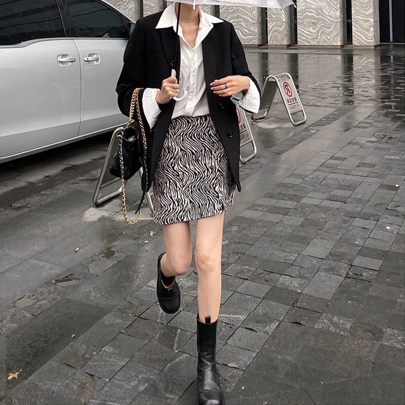 chân váy vằn 🦓